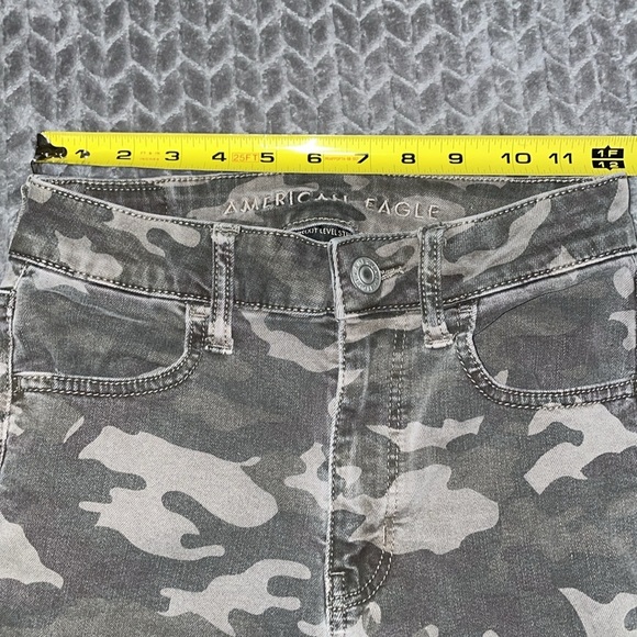 American Eagle N(E)XT LEVEL STRETCH Hi-Rise Jeggings.  Camouflage. Size 2 Short. - Picture 11 of 12